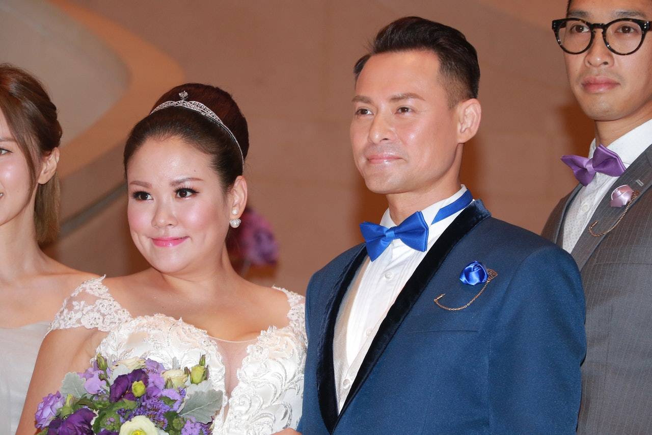 52岁TVB艺人自曝妻子病危，声泪俱下求援助，称凑不出150万医药费