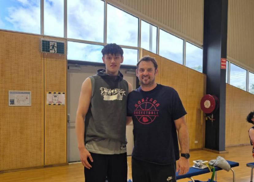 CBA盘口与数据深度__今日CBA盘口分析·大小分策略·球队档案曾凡博接到澳洲球队邀请或将重返国家队！