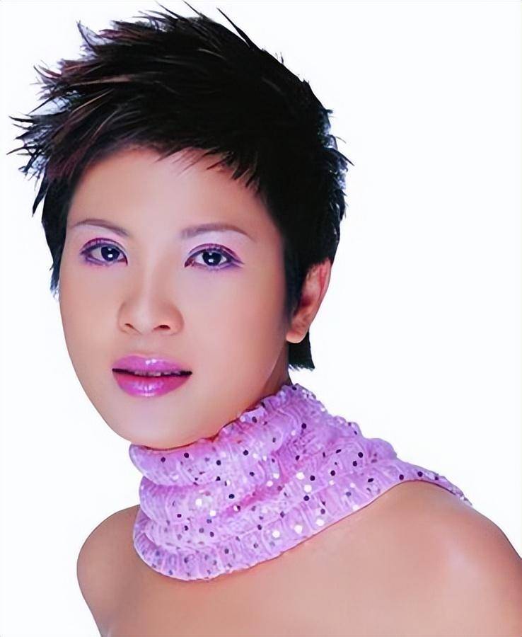 歌手杭天琪：我这辈子最正确的决定，就是43岁高龄给小丈夫生儿子