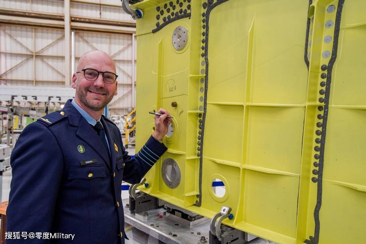 巴西航空工业公司开始为荷兰生产首架C-390中型运输机,共订购5架