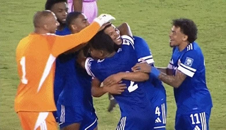 国足汗颜吗？15万人口小国逼近世界杯再拿1分就能出线！足球直播-NBA直播_英超_世界杯体育【超清在线观看】