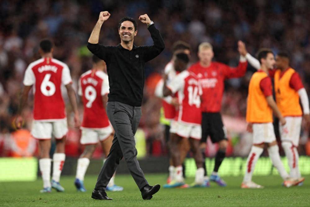 英格兰足球超级联赛英超回顾：冠军今夜揭晓！曼城做客白鹿巷只为冠军百年恩怨让热刺难以全力