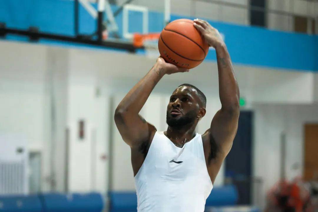 北京首钢官宣签约三名外援 强力锋线斯佩尔曼加盟