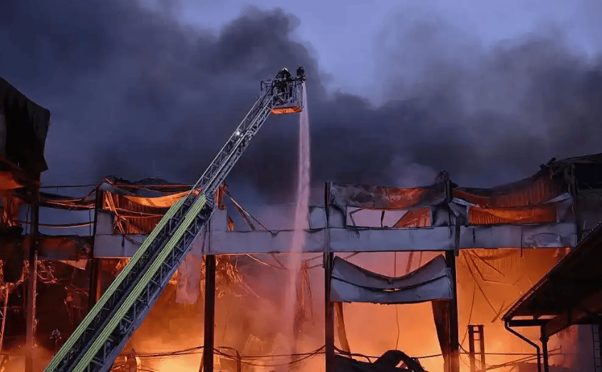 3天430架无人机!俄乌战火升级,能源命脉成新战场