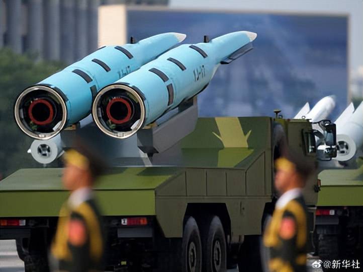 印度太想进步了,砸下上万亿抄福建舰,要抢在中国前面搞出核航母