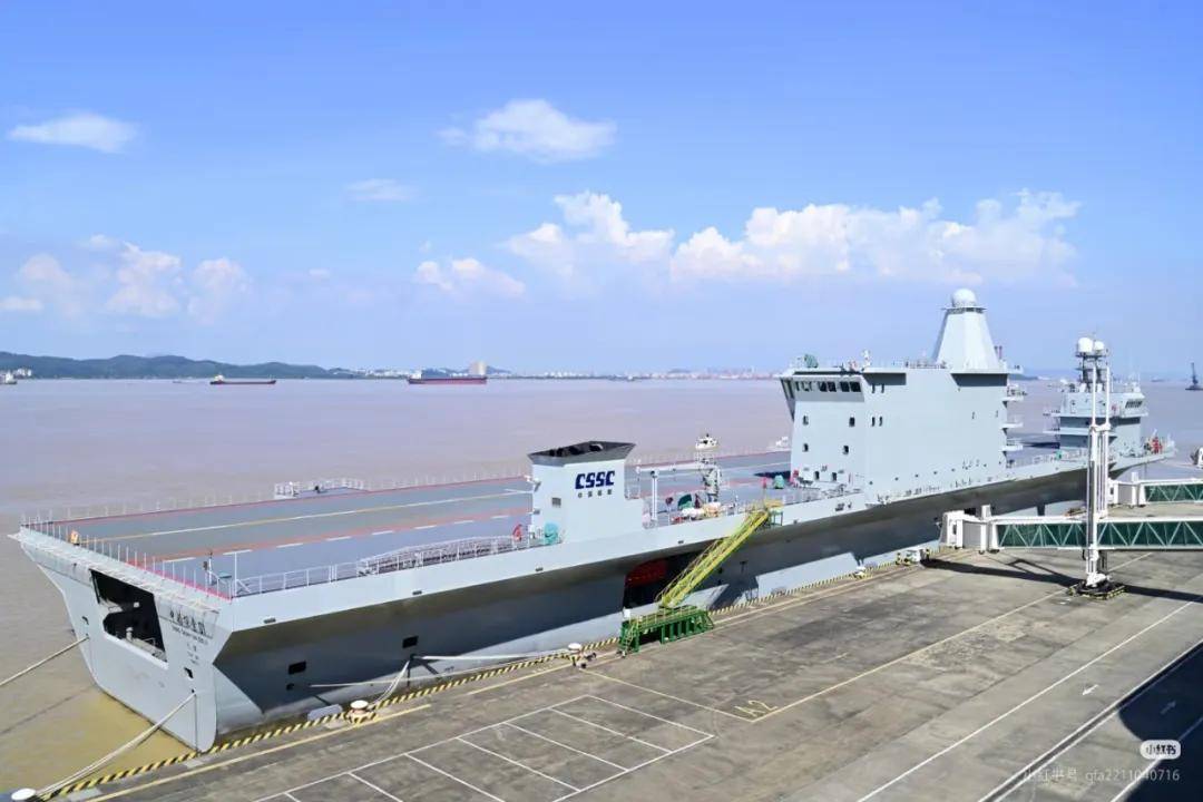 官泄！国产某无人机航母已悄悄服役！中国航母数量已不可查？