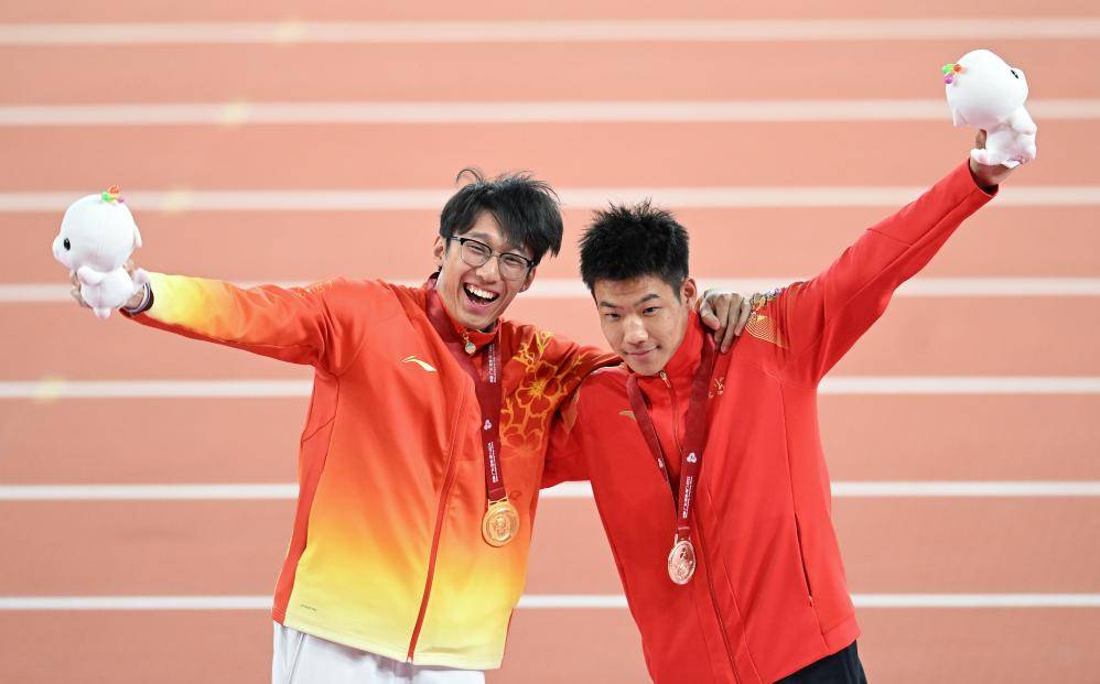 20日综述-苏炳添雅思组合传奇谢幕 马龙朱琳等得偿夙愿