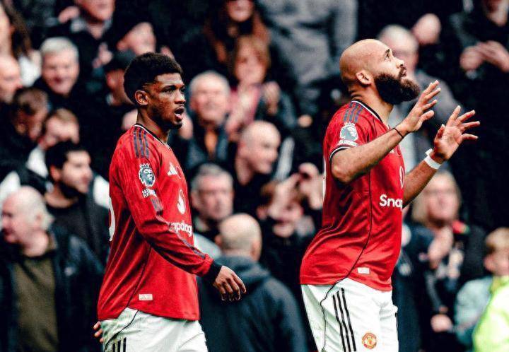 英格兰足球超级联赛英超神剧本曼联机会来了：赢3-0=超越6队进英超前4首发曝光