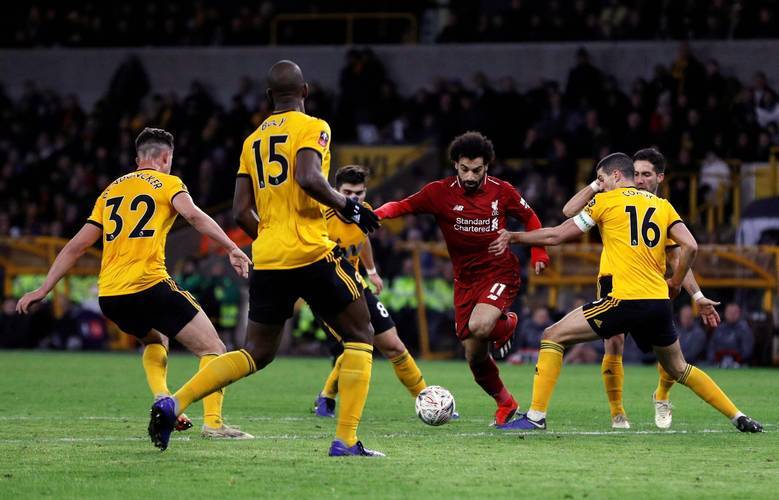 “英格兰足球超级联赛英超冰火对决！维拉主场