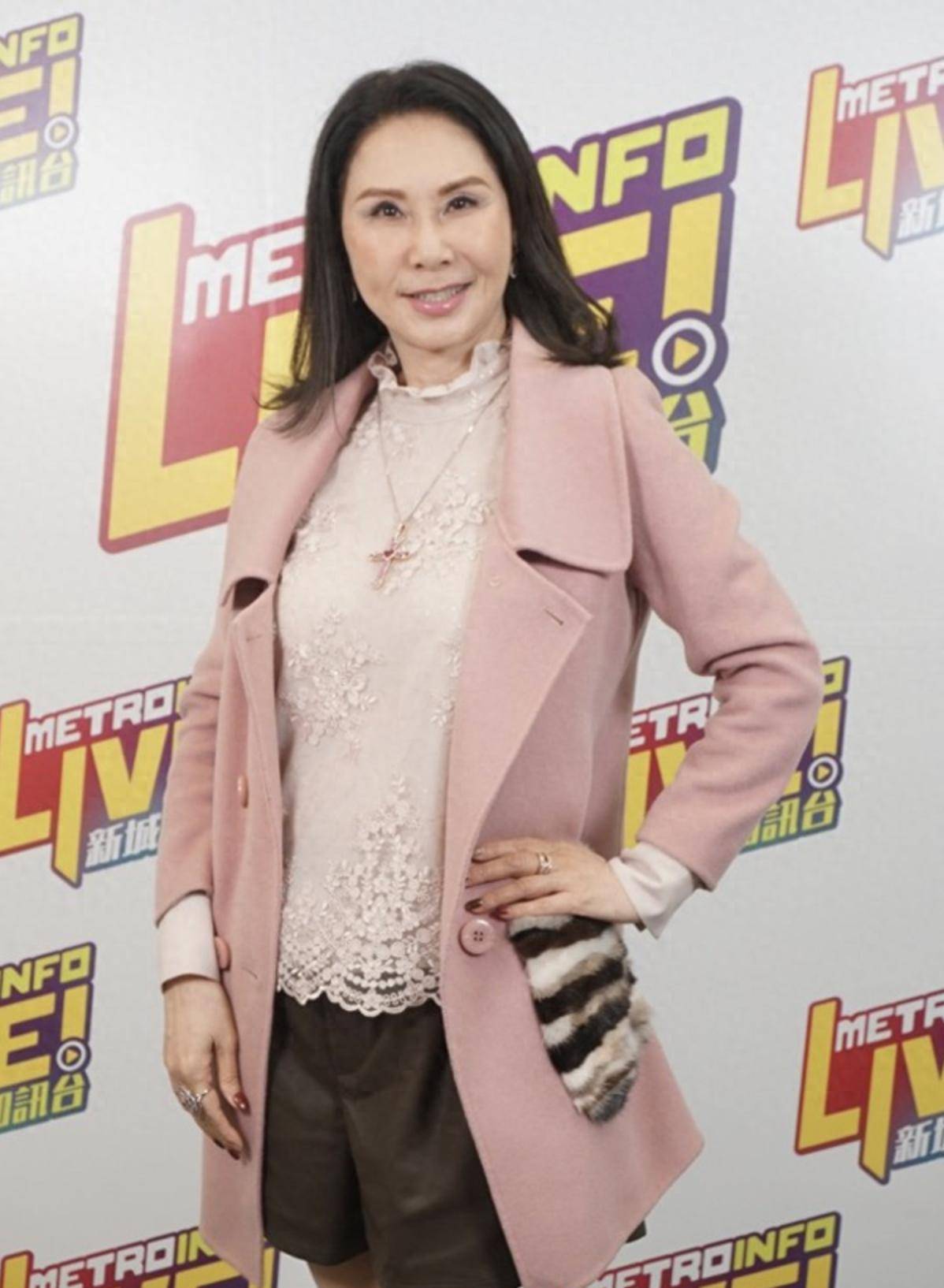 64岁港姐出狱后罕聊狱中生活，住六人房环境干净，靠书信联络外界