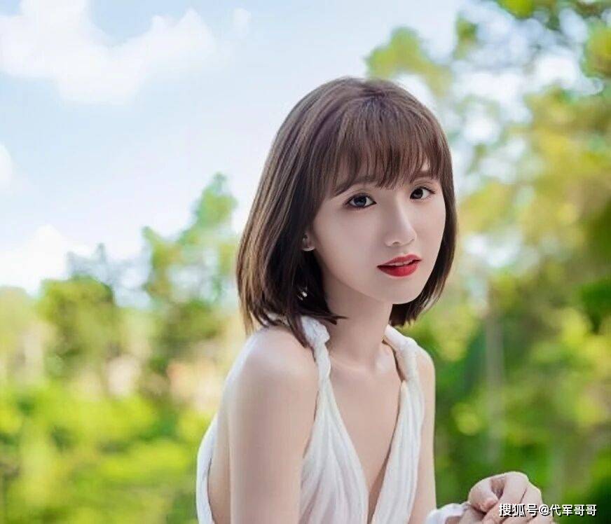 分手8年后，再次官宣喜讯的毛晓彤，是陈翔高攀不起的存在