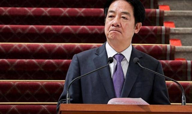 赖清德“拿命抗统”，48小时内，歼16强势锁台，砸下致命行动信号