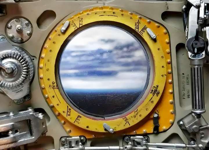 原创             首次太空修飞船！神二十一航天员即将出舱给神二十“修窗户”，能修好吗？