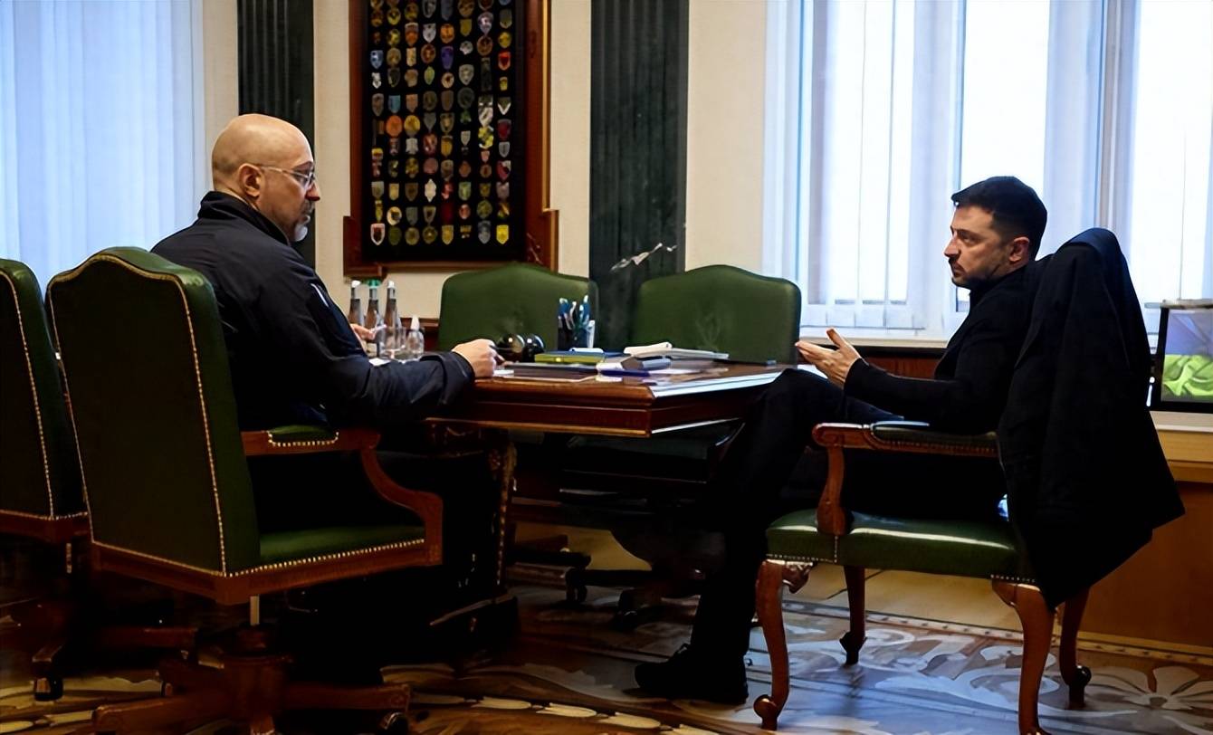 俄罗斯油轮又在黑海遭打击,普京终于忍无可忍了,下令炸平敖德萨港,俄乌冲突再升级?