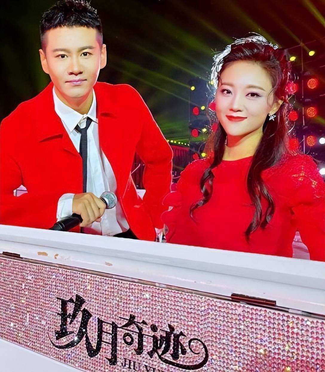 考古|玖月奇迹被曝已复婚,王小玮疑似怀孕小腹隆起,为何两人至今不同台演出?