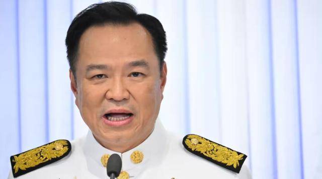 中美劝不住,泰柬越打越凶!洪森又打出旧招,这次泰国没上当