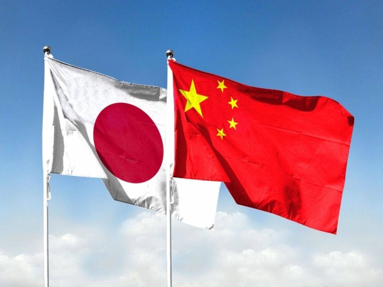 没个10年脑血栓想不出这剧情!日本网友推演,攻入大陆腹地,击沉福建舰