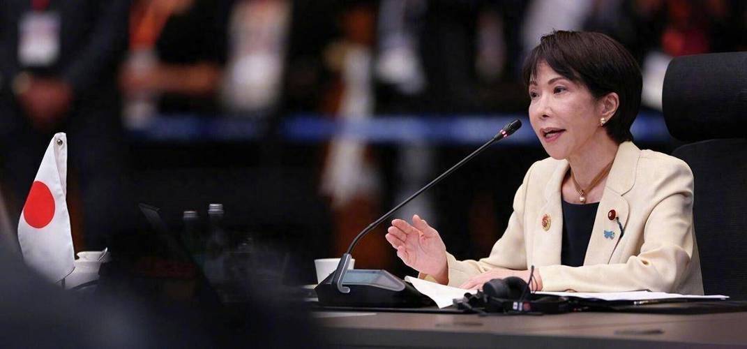 中方连拒三场会晤，军方给日本定性，日本皇室求情，高市有大动作