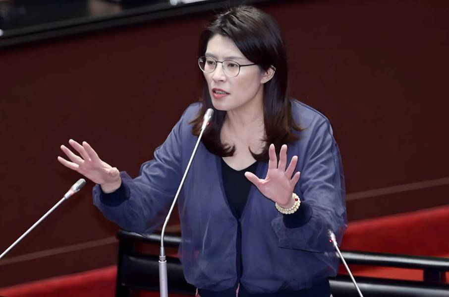 坑了赖清德之后，郑丽文喊话大陆发邀请，锁定明年3月底北京见面