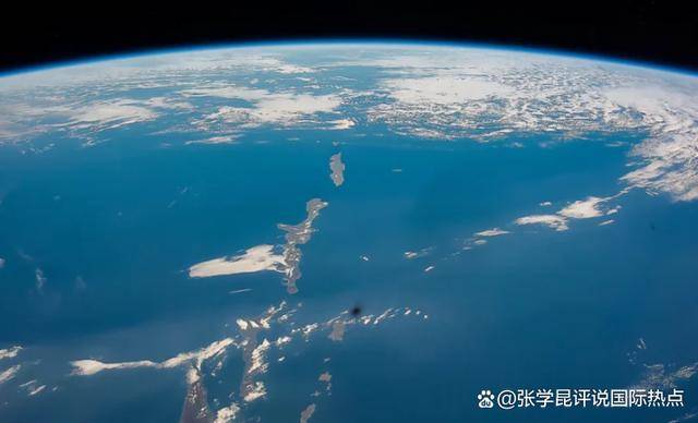 最敏感区域，俄军宣布开打，俄外长点了俩名字，摆明了替中国撑腰