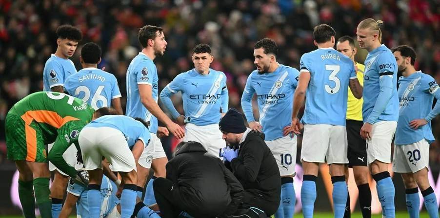 英格兰足球超级联赛英超2日凌晨战报：4场平局收官利物浦曼城皆0-0阿森纳4分领跑积分榜