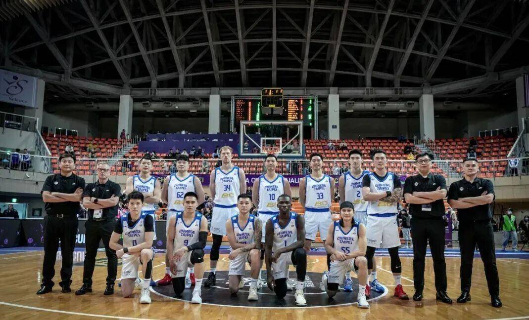 世界杯直播在线观看——高清足球直播平台推荐中国男篮世预赛突遭主场风波！对手要求把我们的主场搬到韩国国际篮联霸气回应：我们说了算！