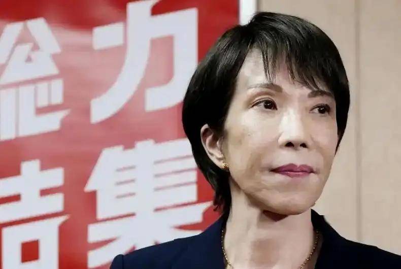 李在明刚结束访华行程，中方对日两道制裁令生效，高市早苗收到“罢免通知”？