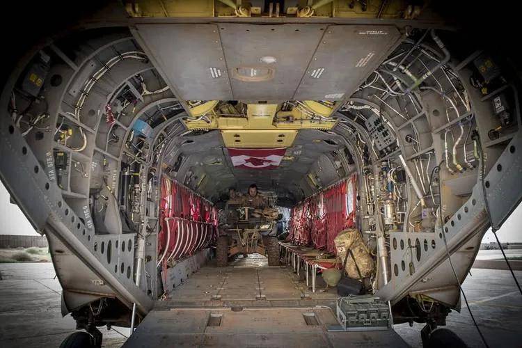 斩首马杜罗的“支奴干”直升机中国也有，为什么至今没仿制成功？