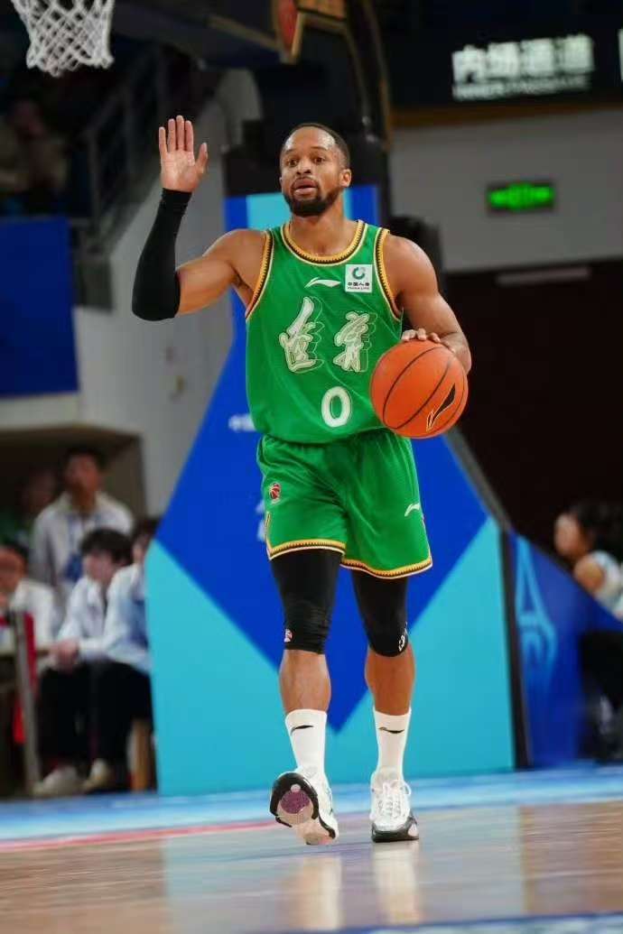 欧洲篮球联赛中文网__赛程比分+球队资讯+盘口分析离队辽宁布