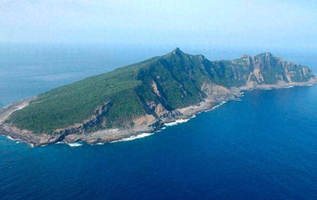 头号帮手到位！高市发信号，日本要强登钓鱼岛，中国海警带炮守疆