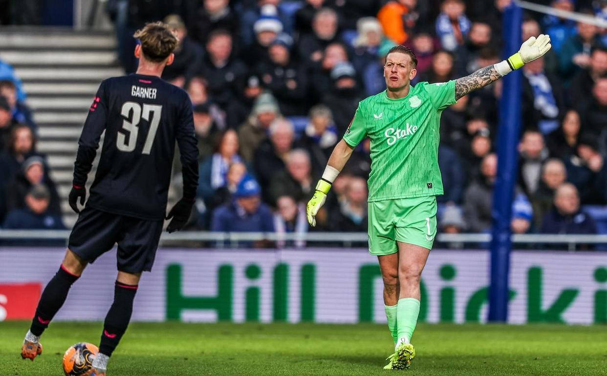 英格兰足球超级联赛英超焦点对决：维拉专注欧战埃弗顿能否摆脱低迷？维拉迎战埃弗顿前瞻