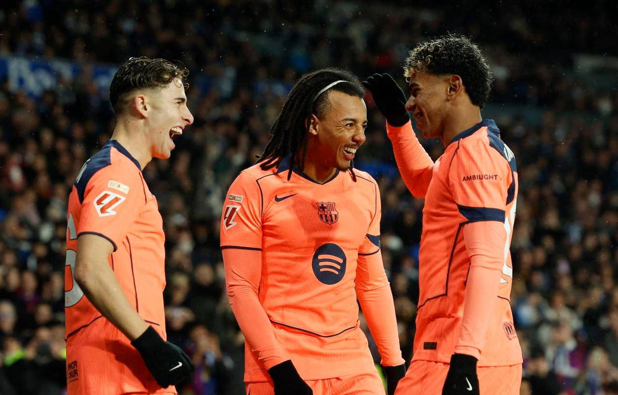 西甲最新积分榜揭晓：巴萨爆冷负皇家社会马竞稳固前四位西班牙足球甲级联赛置