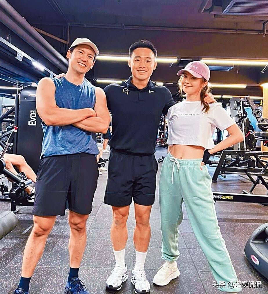 曝43岁阿sa已和男友同居！两人住女方上亿豪宅，提前试婚发展迅猛