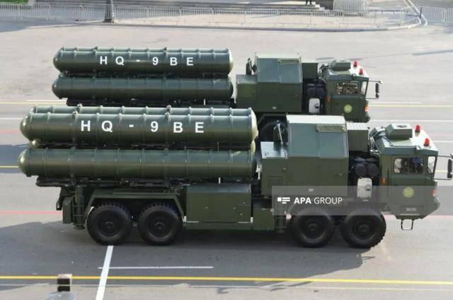 特朗普又要打伊朗!核航母和B-2已待命,中国16架运-20紧急支援?