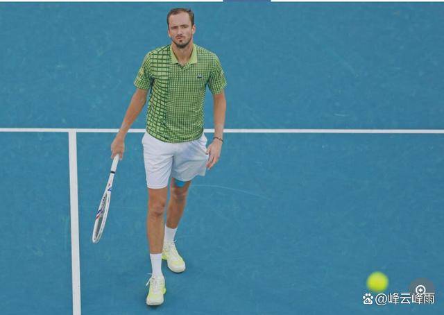 梅德韦杰夫澳网遭天敌20岁小将横扫曾三度