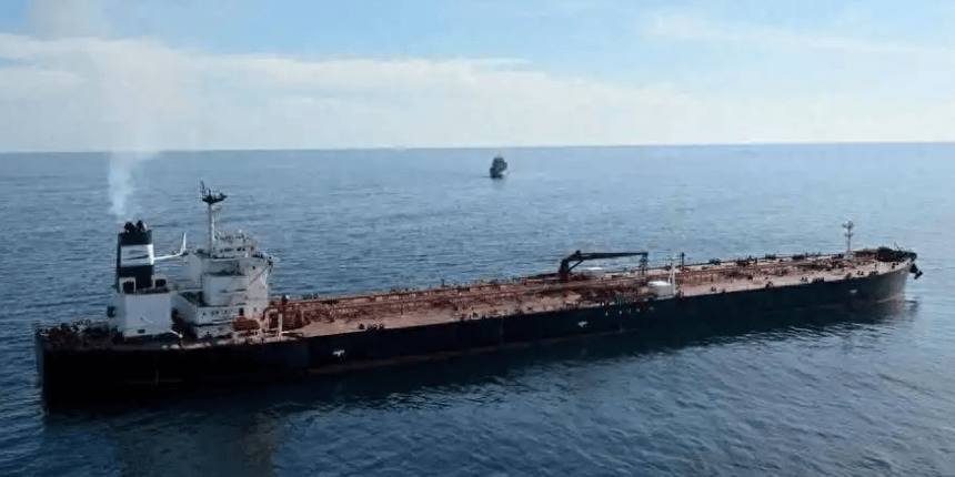 48小时3大暴击！俄军弹药库被端，80万桶原油遭劫，战争天平倾斜？