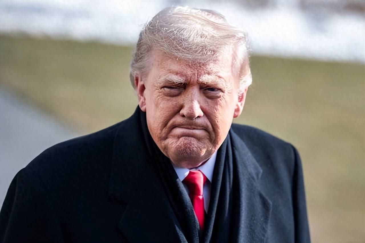 特朗普下达最后通牒,100万伊朗军队列阵待战,紧急关头中俄两国同时出手!