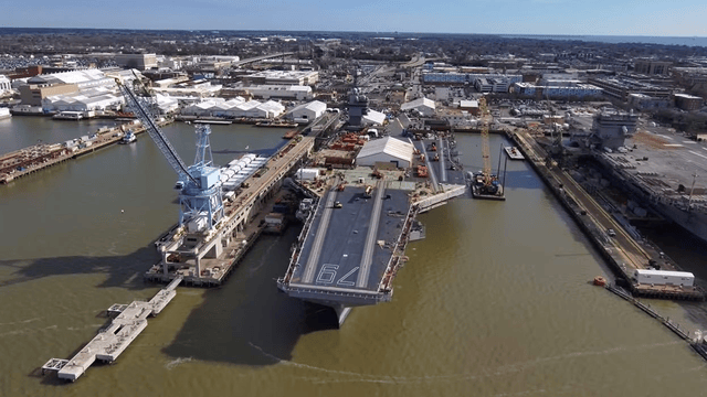 福特三号舰近况曝光,和福建舰同时建造,如今进度已输给004航母了