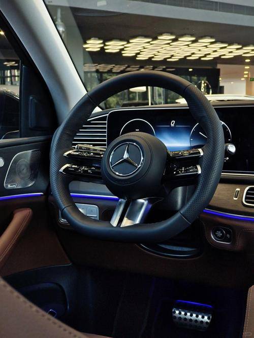 纯电轿车保养成本几乎不用保养(图1)