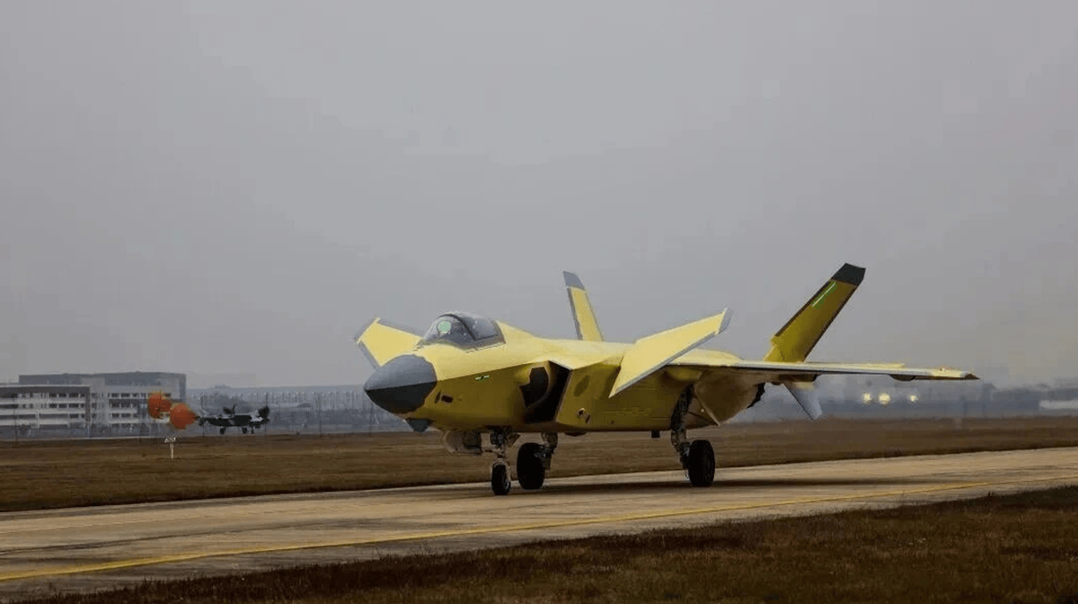 重型机满天飞，歼10已经配不上解放军，中国今后再无单引擎战斗机