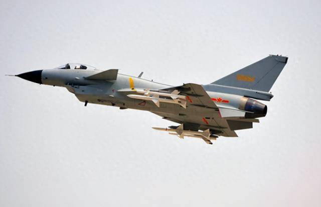 大陆战机暴增15倍？两岸舰艇激烈对峙，台军急编义务役“备战”