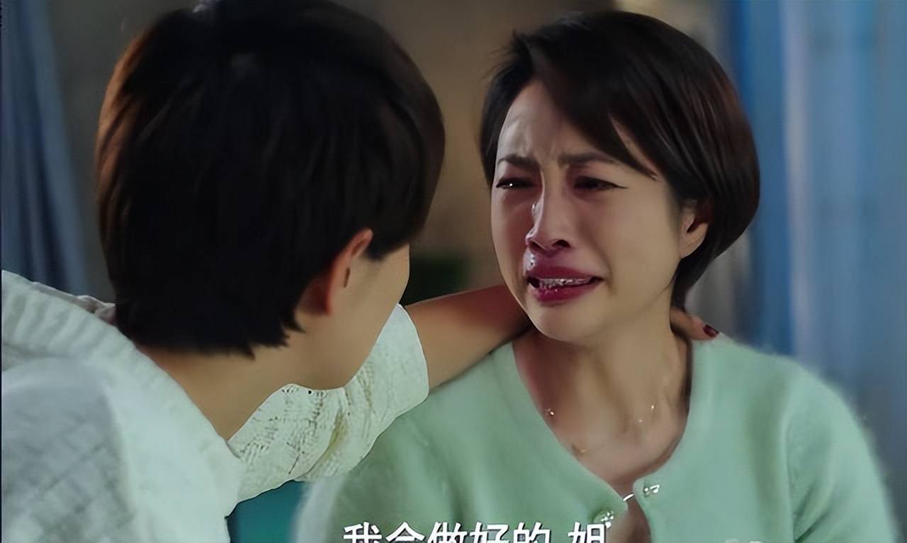 她是上海人民的骄傲，嫁大12岁恩师为妻，如今丈夫已是北影院长