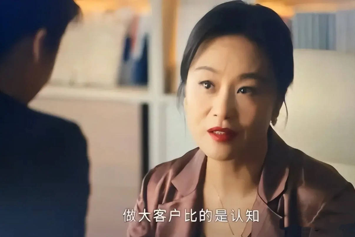 邬君梅独自庆60大寿，结婚30年做9次试管没怀孕，外籍丈夫已病逝