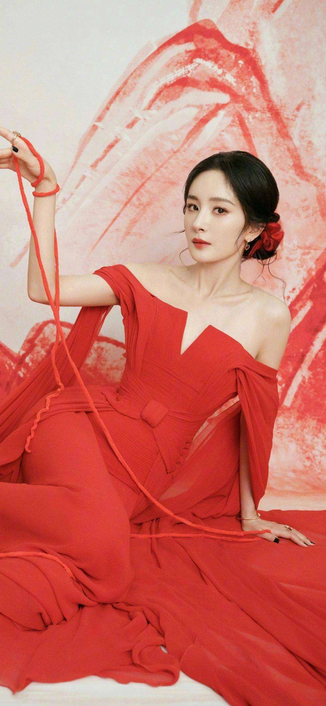 杨幂新年红装时间胶棋牌游戏- 棋牌游戏平