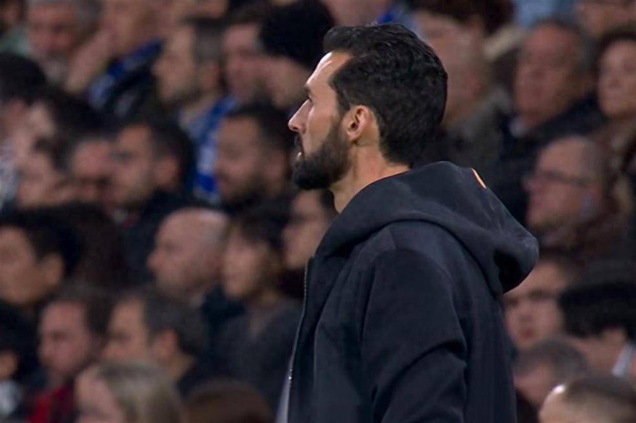 压力甩给巴萨！皇马4-1大胜、登上西甲榜