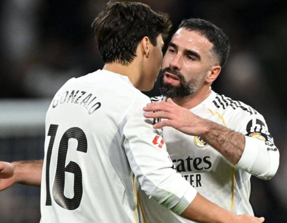 皇马新帅有望转正！4-1后西甲5场全西班牙足球甲级联赛胜+反超巴萨2分夺冠或留下