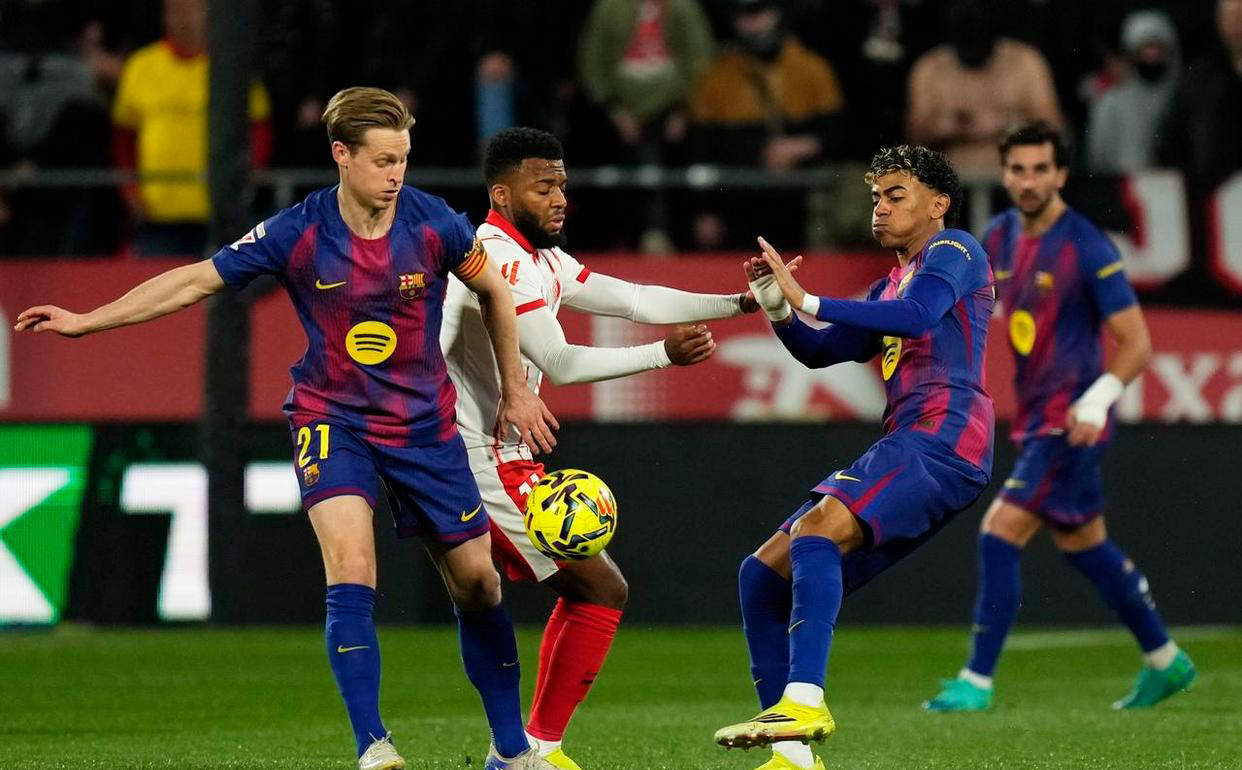 赫罗纳爆冷击败巴萨西甲第24轮积分榜全新洗牌：巴萨正式丢失榜首位置西班牙足球甲级联赛