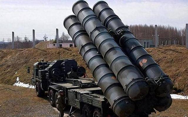 高市早苗点名中俄朝，日本武器出口大松绑，亚洲拉响警报，准备掀桌子