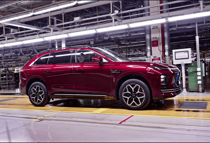 航空级制动技术首登陆地星途EX7下线开启性能豪华新篇章(图1)