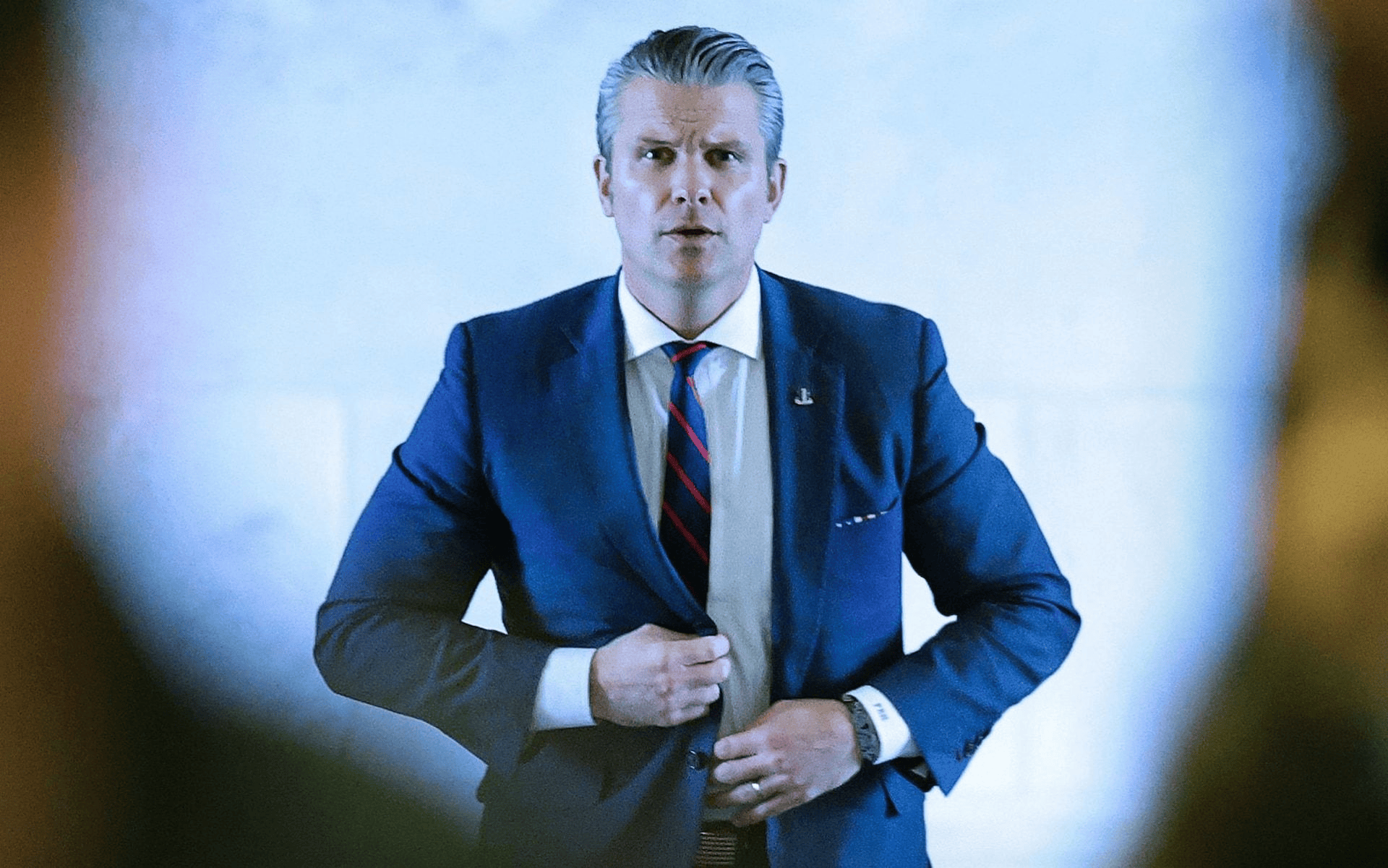 英媒：美防长可能成为袭击伊朗的“替罪羊”